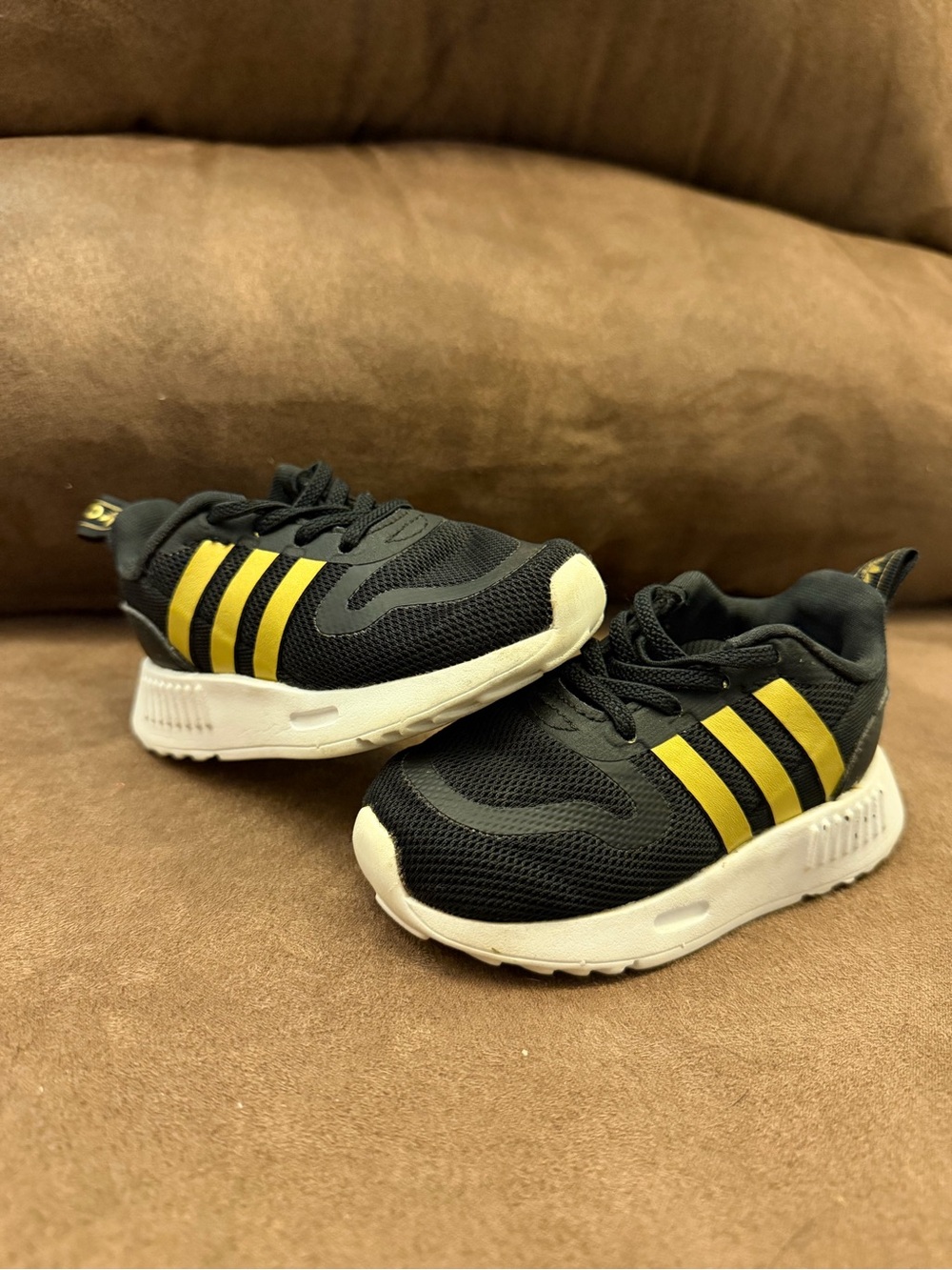 Toddler Adidas Multix Black and Gold Sneakers